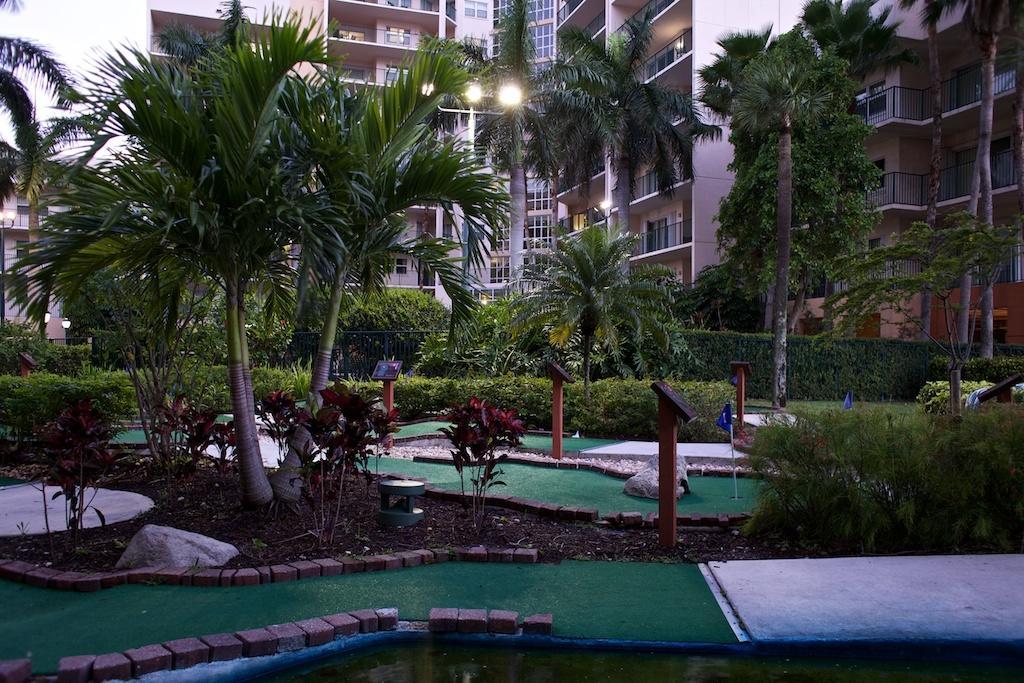 Hotel Club Wyndham Palm-Aire à Pompano Beach Extérieur photo